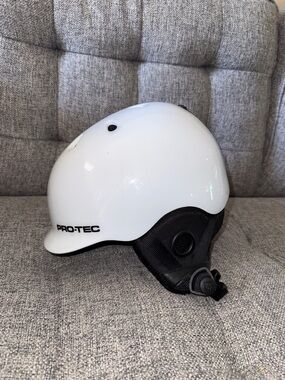 Pro-Tec riot boa white helmet snowboarding skate ski size small